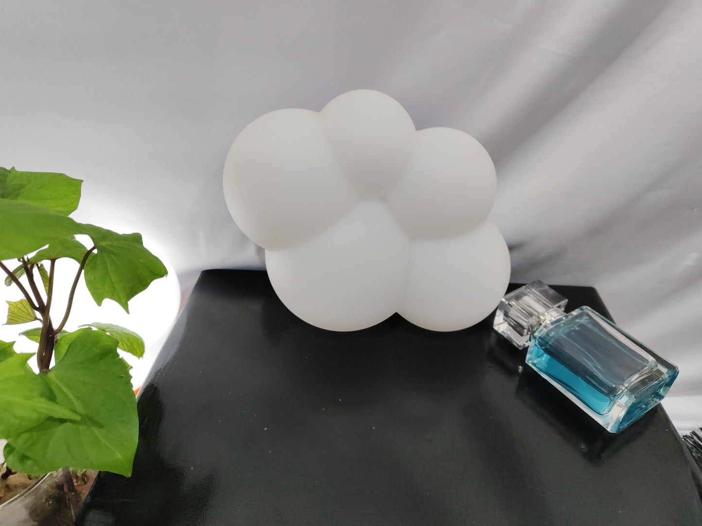 Full Spectrum Three-color Living Room Aisle Light Stylish And Personalized Cute Cloud Water Drop Shape Lamps