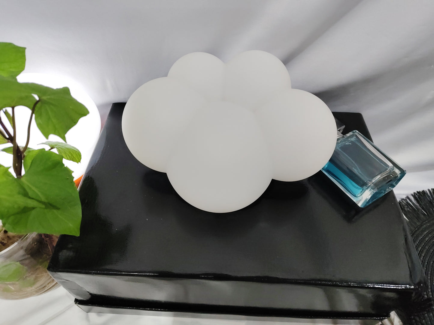 Full Spectrum Three-color Living Room Aisle Light Stylish And Personalized Cute Cloud Water Drop Shape Lamps