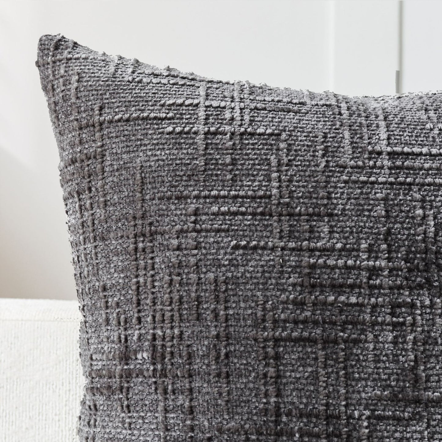 Chunky-spun Bamboo-textured Chenille Pillowcase